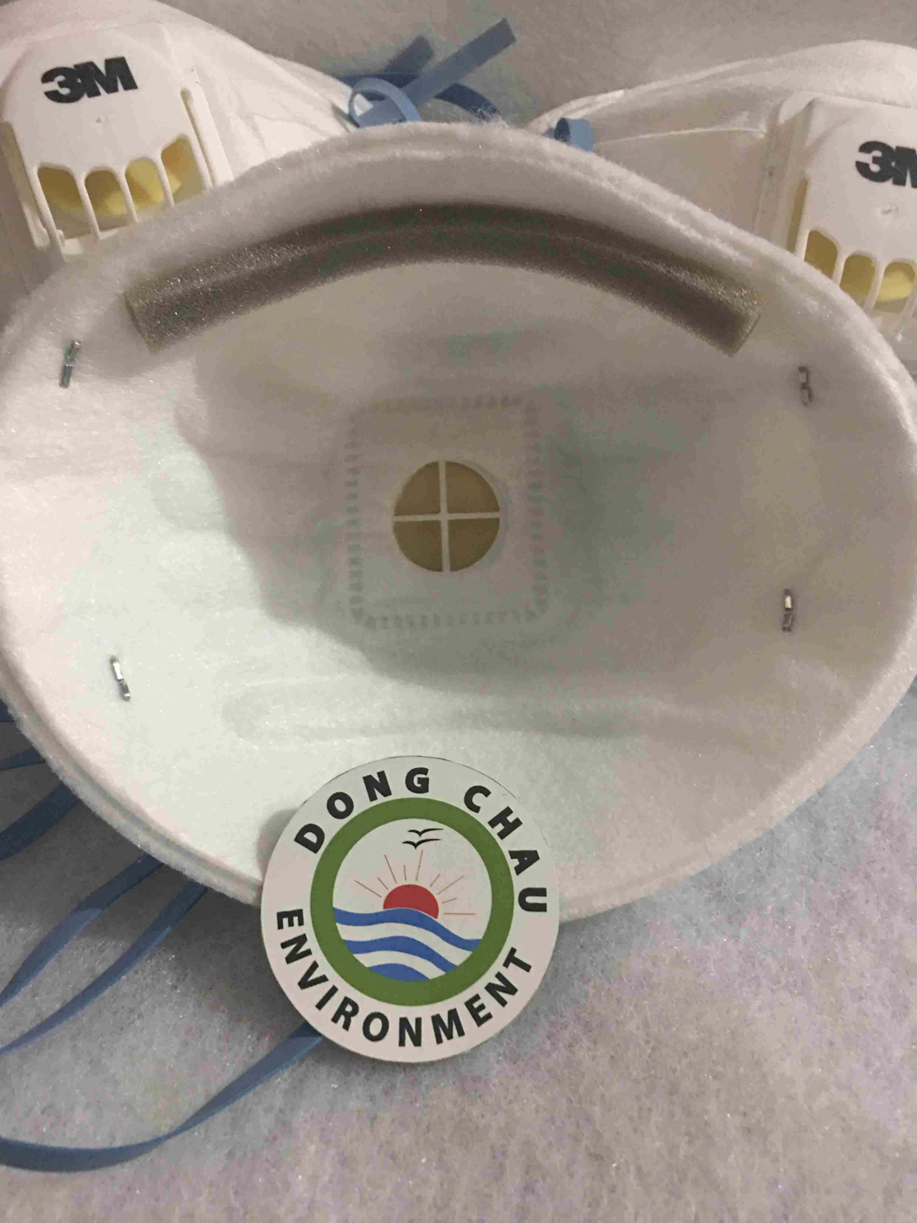 khau-trang-tranh-bui-8822 mặt trong Khẩu trang 3M 8822