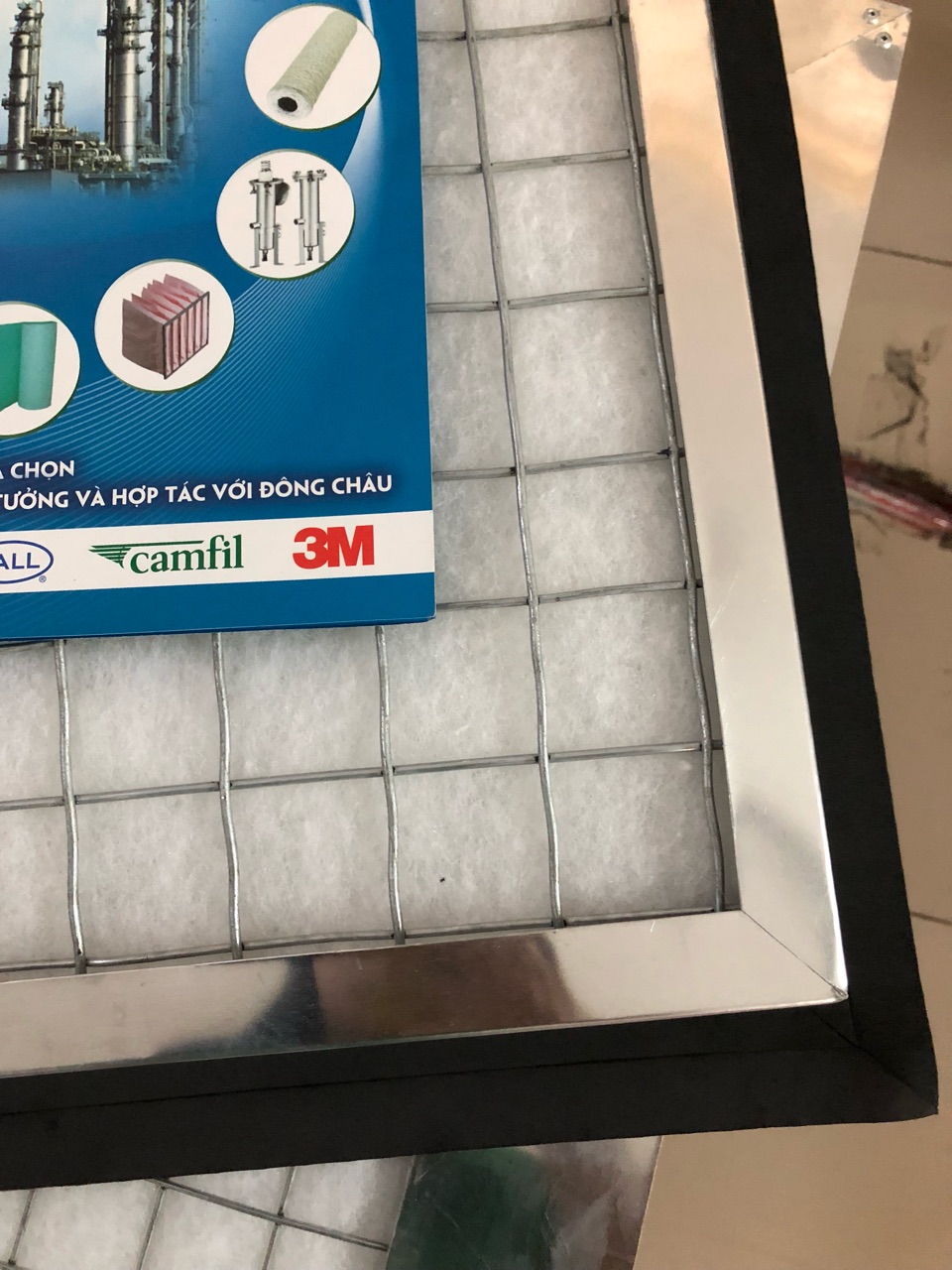 khung-loc-gia-nha-xuong vật liệu bên trong Khung lọc gió 600 x 600 x 100