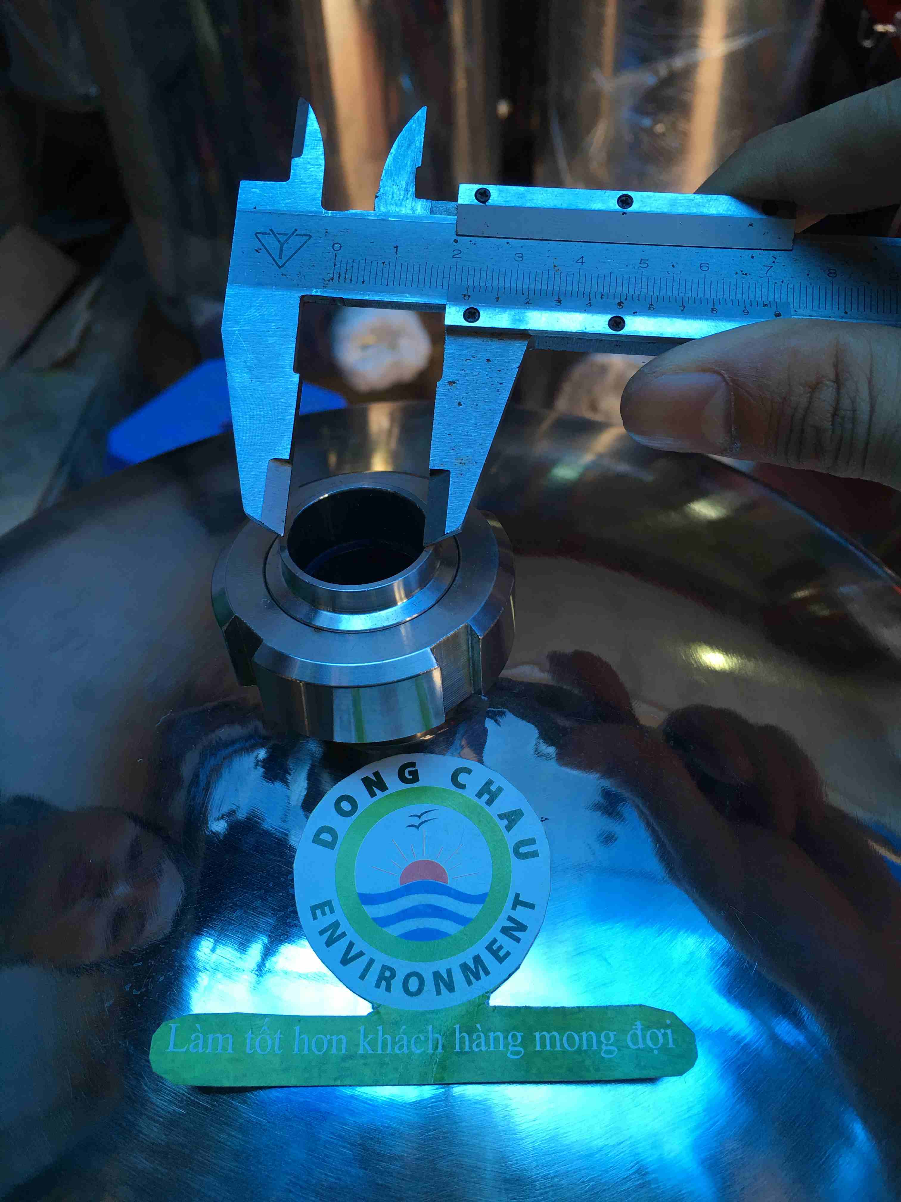 kich-thuoc-dau-binh-loc-inox-7-loi-30-inch đường kính lỗ gắn đồng hồ Bình lọc vệ sinh 7 lõi 30 inch oring 226