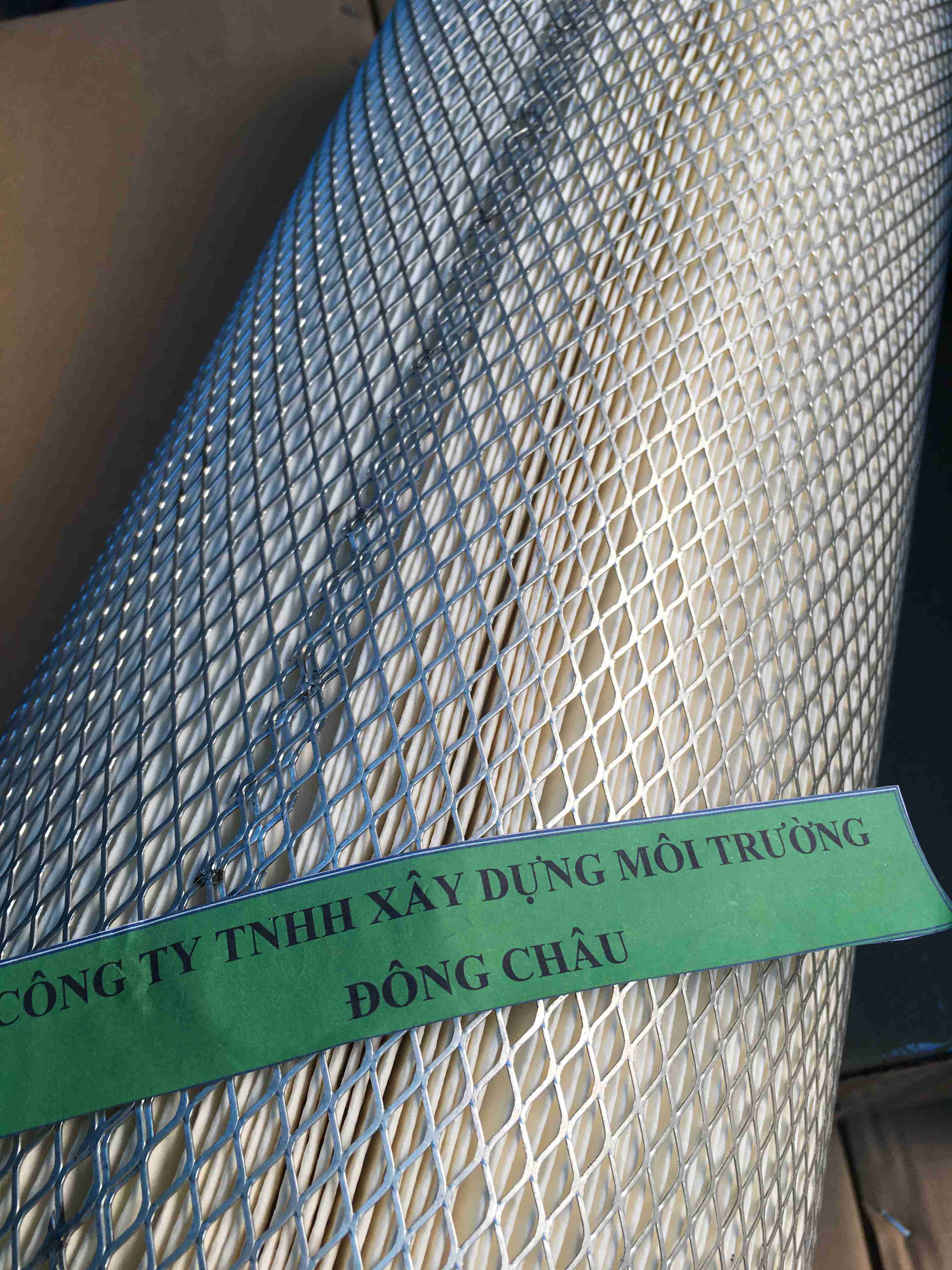 loi-loc-bui-khi-co-luoi Lõi lọc bụi công nghiệp giấy xenlulozo có lưới bảo vệ