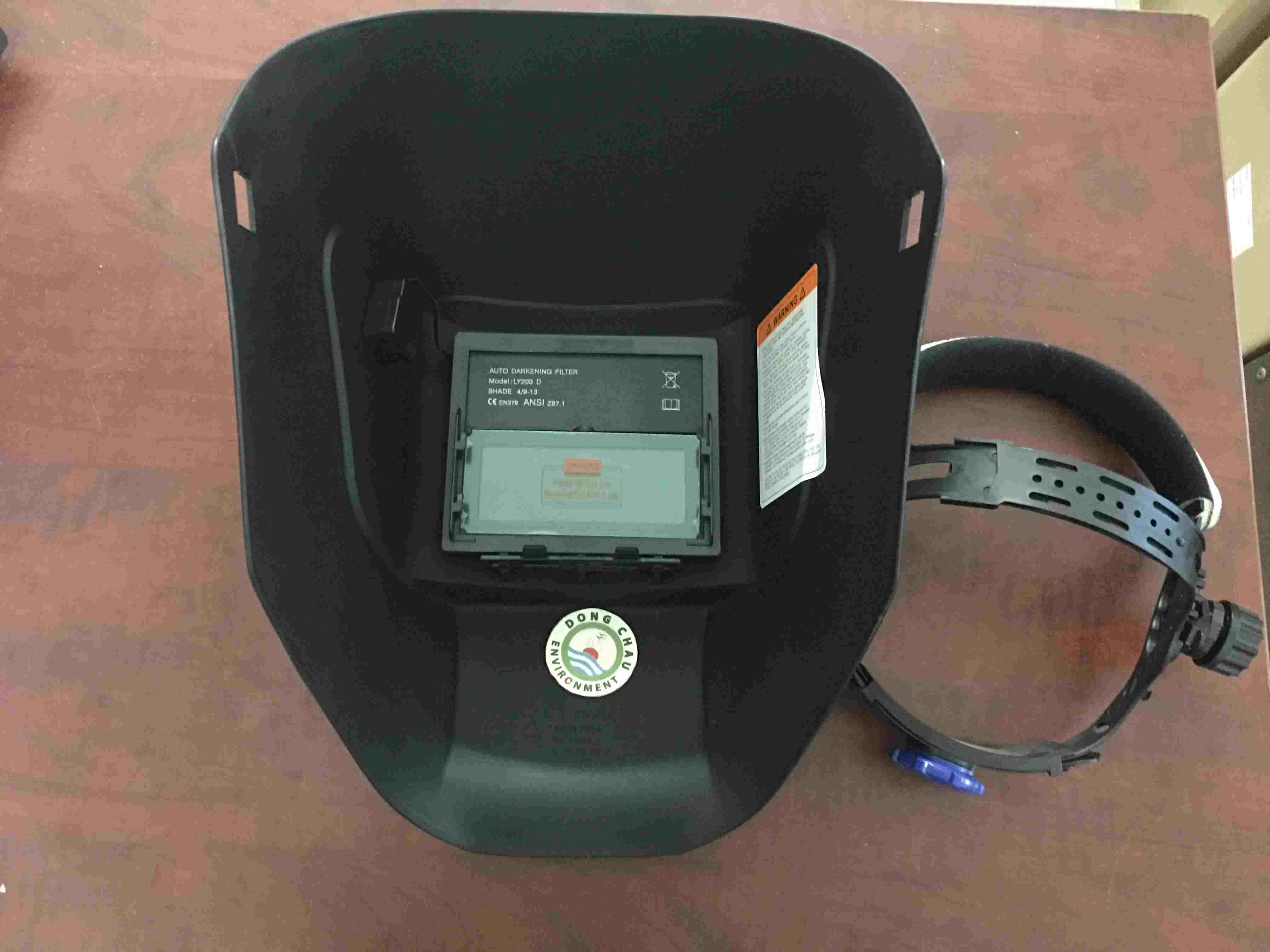 mat-na-han-tu-dong bên trong Mặt nạ hàn cảm ứng điện tử