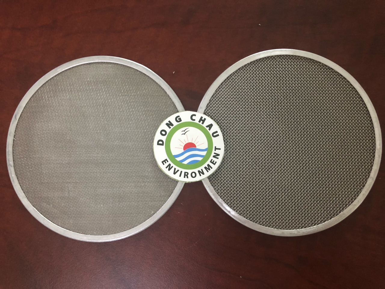 mieng-inox-3-lop-tron lưới inox mịn và thưa Miếng inox tròn nhiều lớp có bọc viền