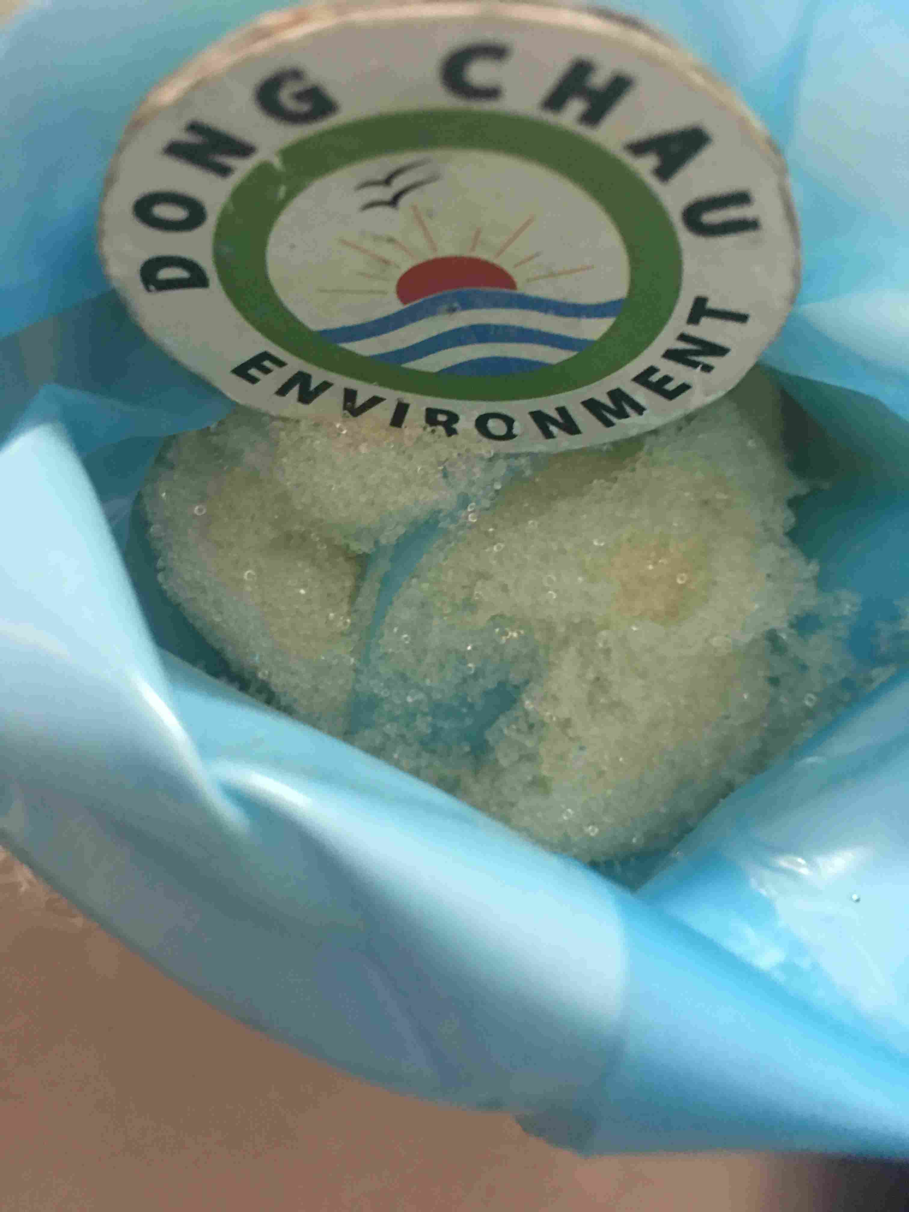 nhua-trao-doi-purolite-A400 chi tiết vật liệu bên trong Hạt nhựa anion a400 purolite