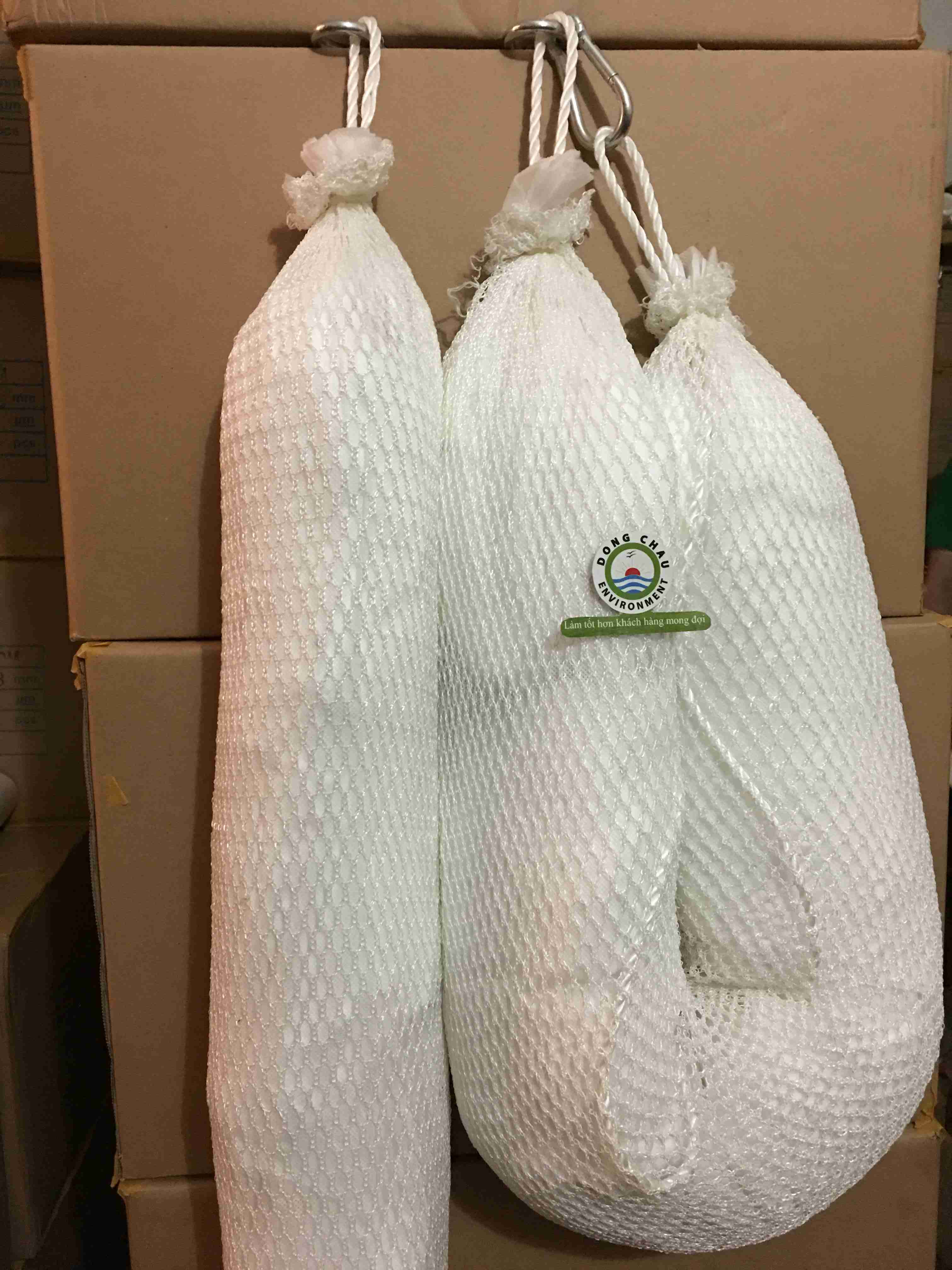 phao-quay-tham-dau cấu tạo bên trong Phao thấm dầu công nghiệp