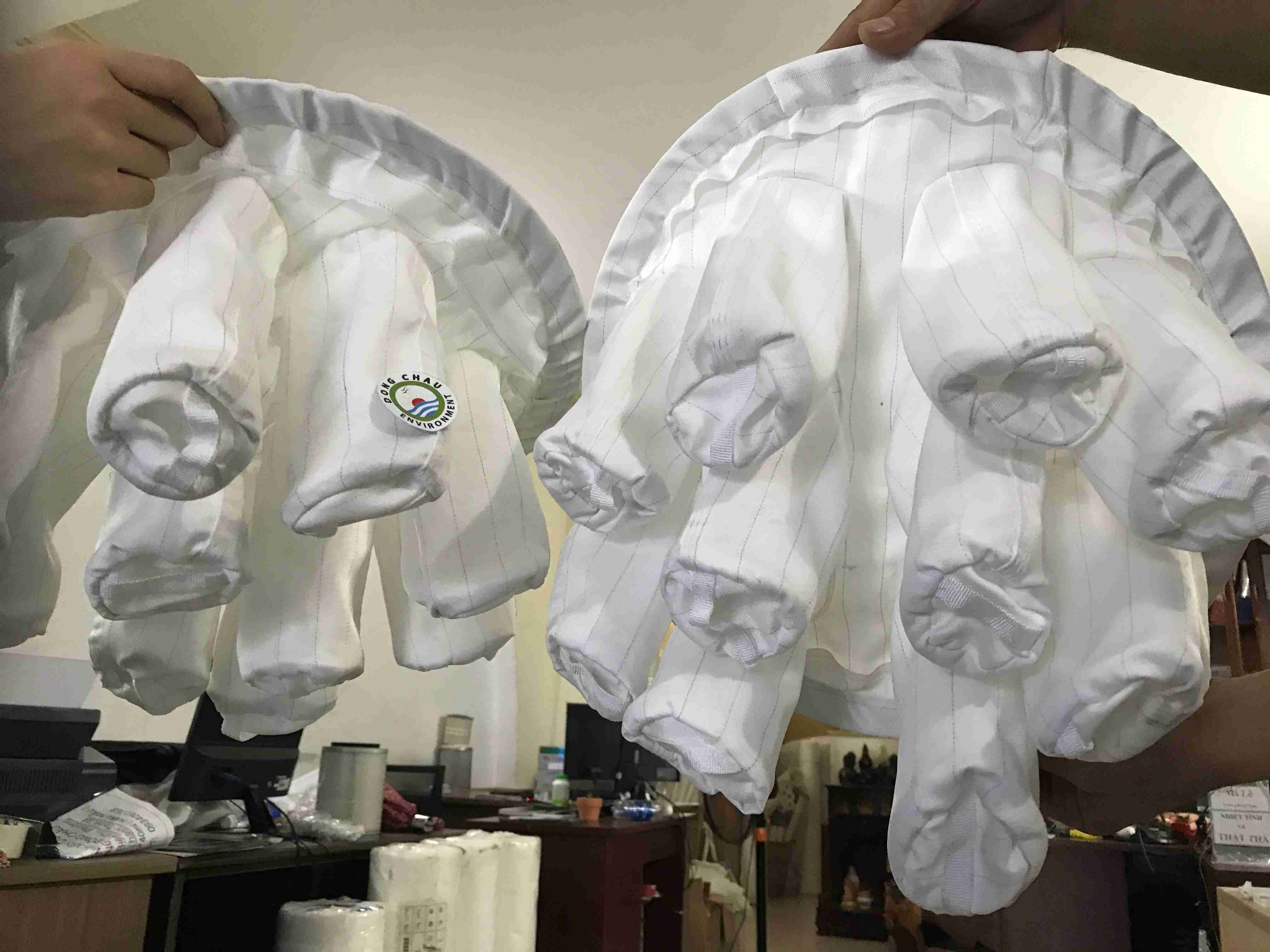 tui-loc-bach-tuoc chi tiết cấu tạo Túi lọc máy sấy tầng sôi