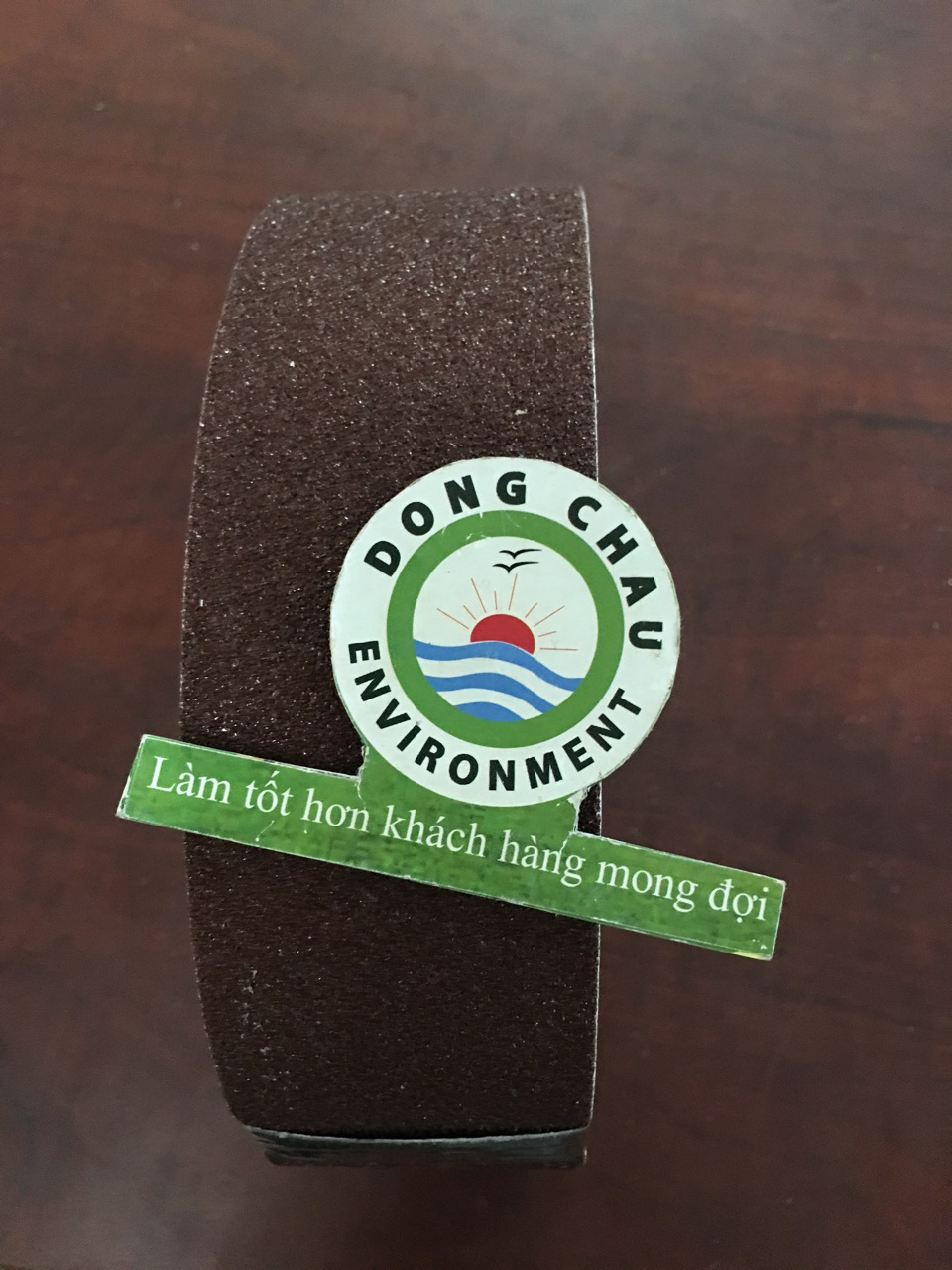 chất liệu Băng keo dán nền nhà xưởng chống trượt màu nâu