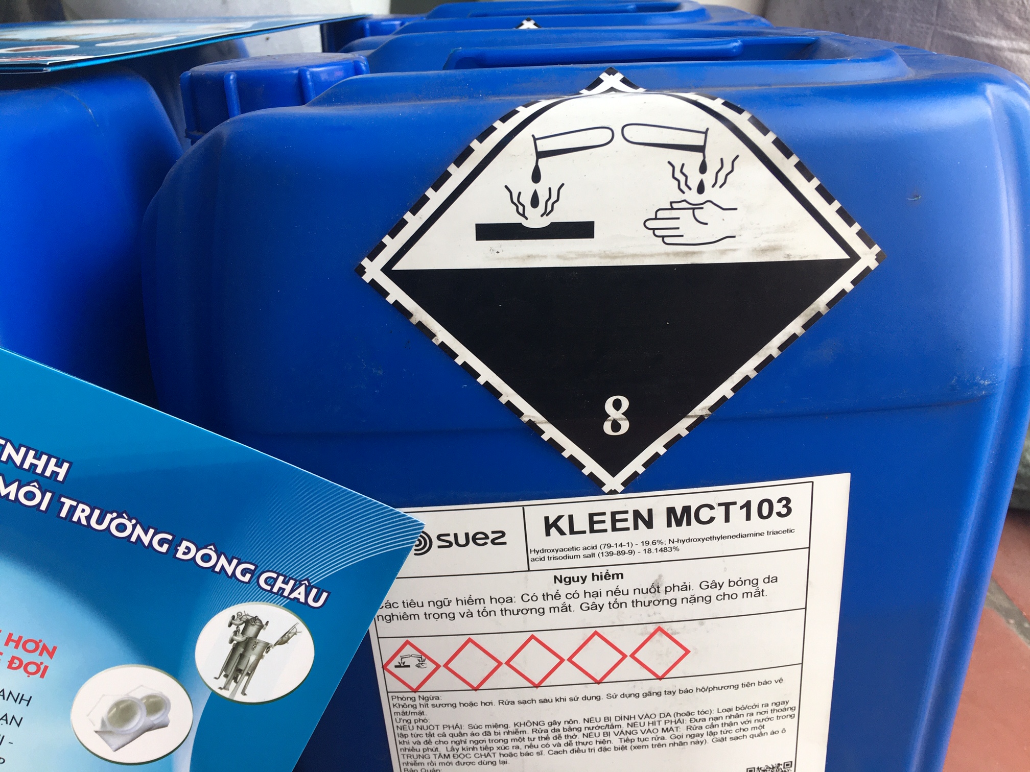 MCT103 dung dịch tẩy cáu cặn vô cơ, khoáng chất cho màng RO MCT515 Suez Hóa chất tẩy cáu cặn hữu cơ màng RO