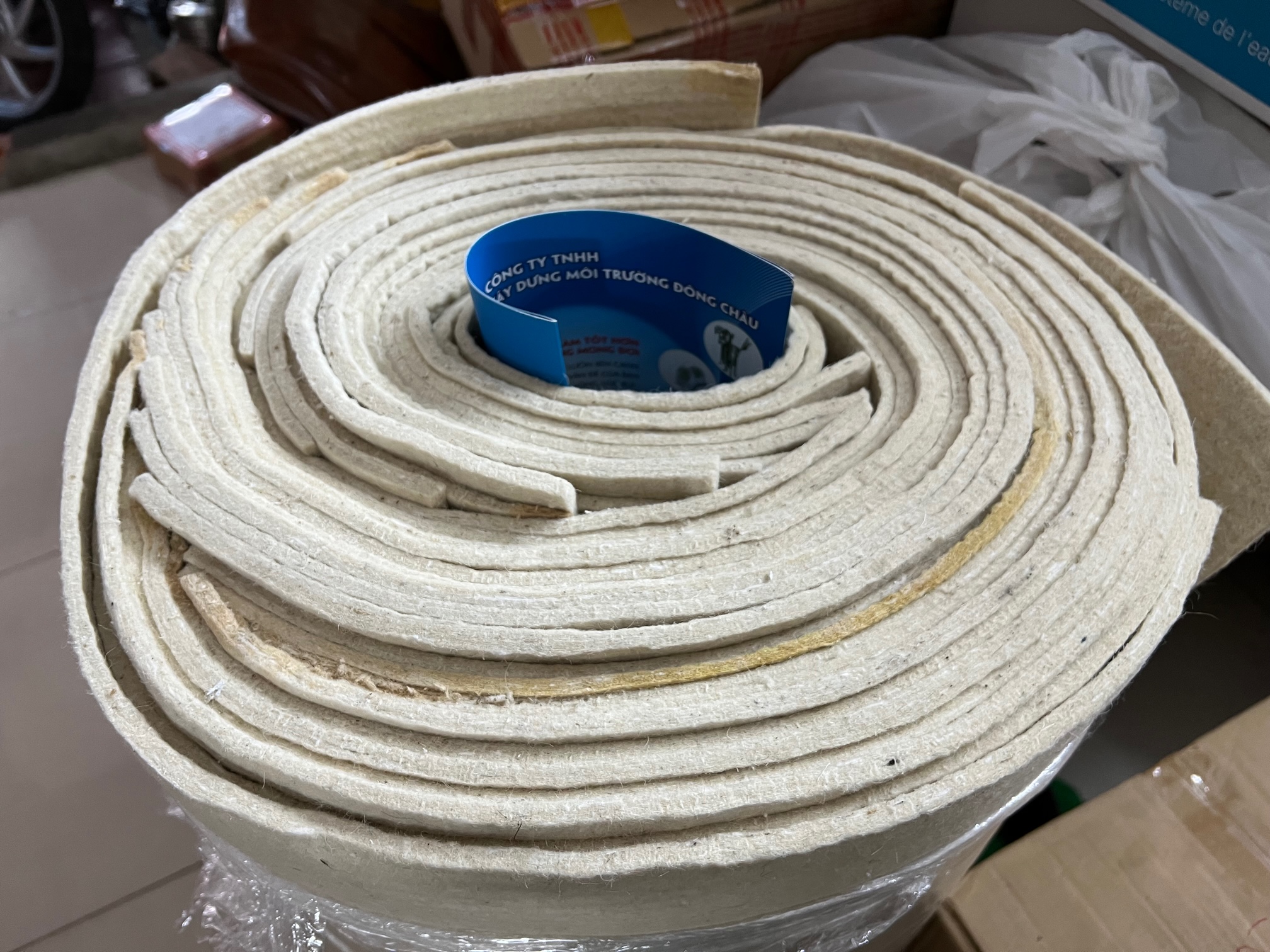 Tấm nỉ lọc dầu chịu nhiệt công nghiệp nguyên cuộn