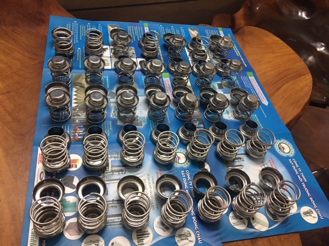 liên hệ đông châu cung cấp Nút bịt trên và dưới của lõi lọc SS304