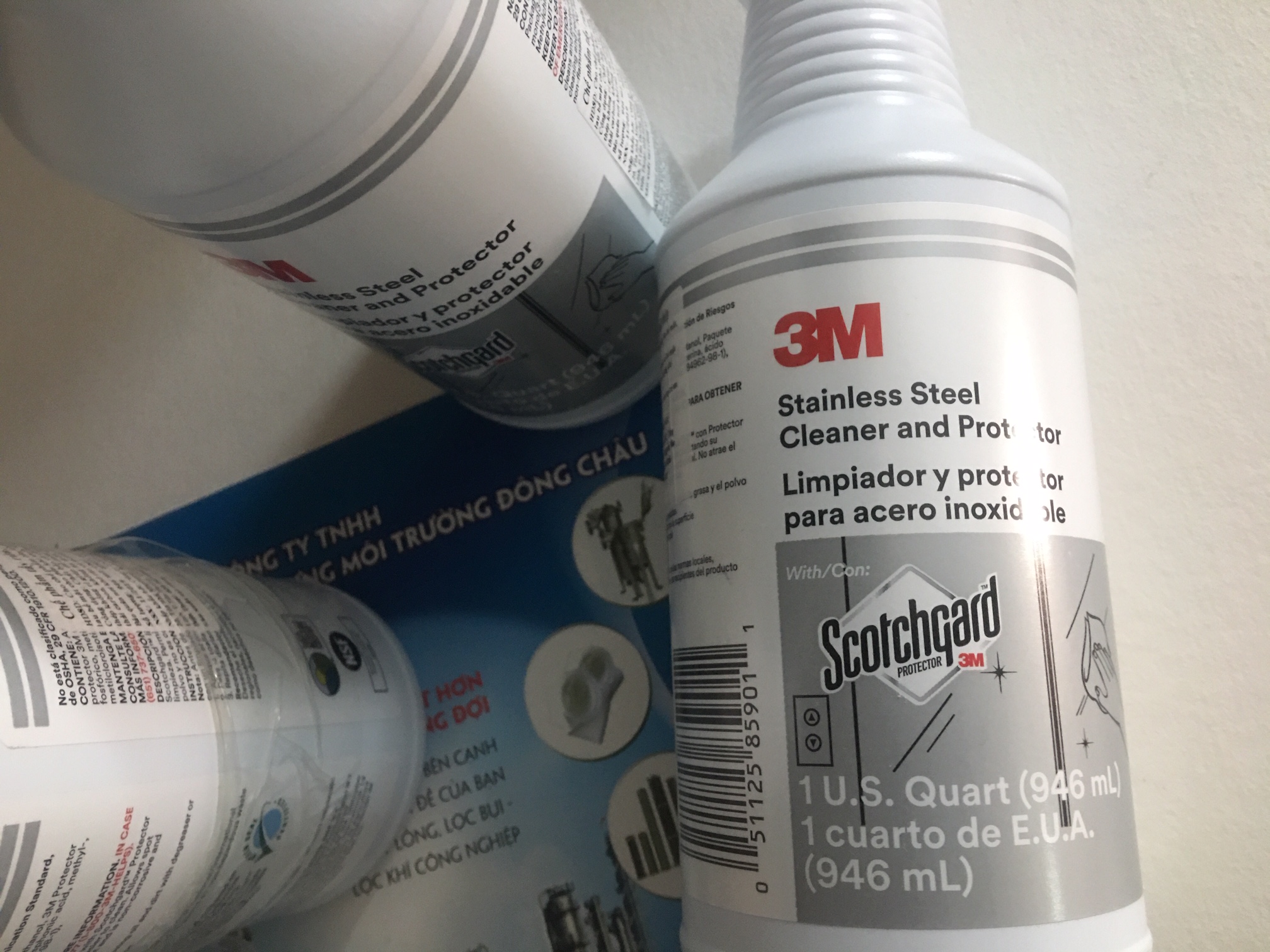3M Stainless Steel Cleaner 946ml Chai đánh bóng, bảo vệ bề mặt inox, kim loại, thép Chai xịt 3M Stainless Steel Cleaner đánh bóng sạch inox cao cấp