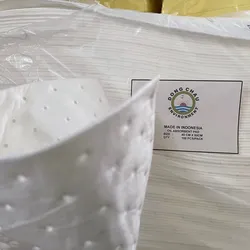 Indo Oil Absorbent pad Tấm thấm hút dầu rò rỉ, đổ tràn