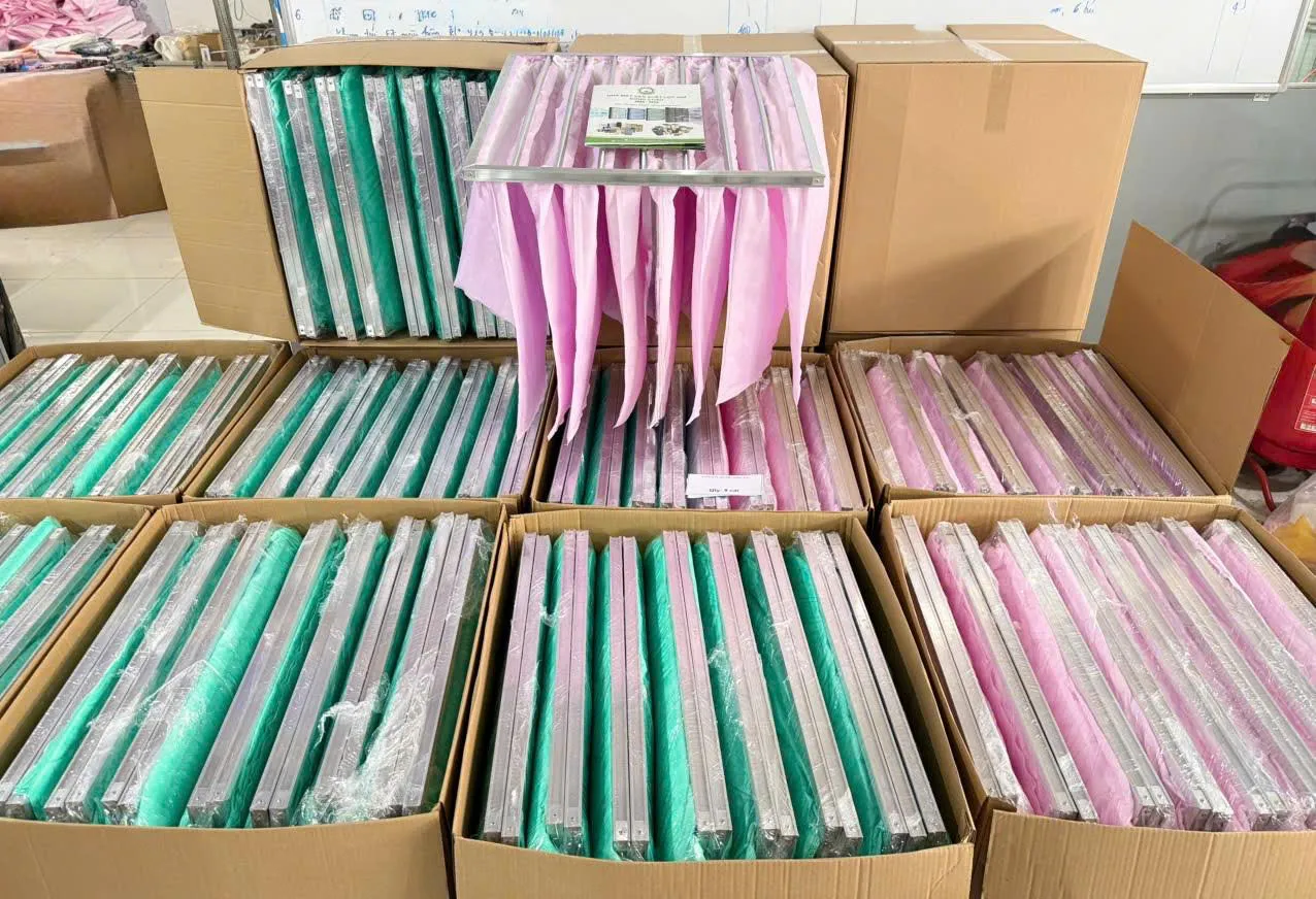 Khung lọc túi F7 hồng và F8 vàng