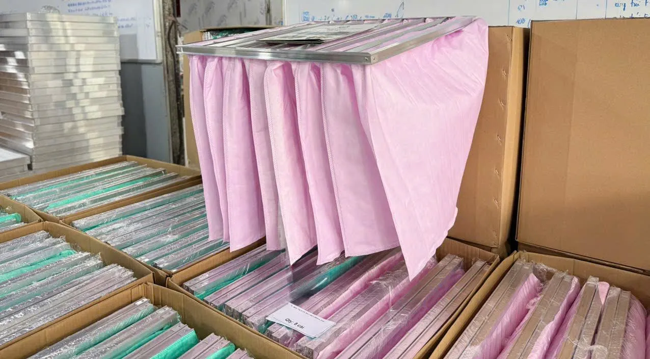 Khung lọc túi F7 hồng và F8 vàng