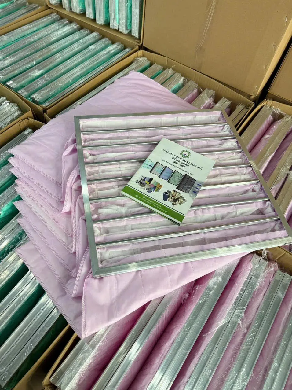 Khung lọc túi F7 hồng và F8 vàng