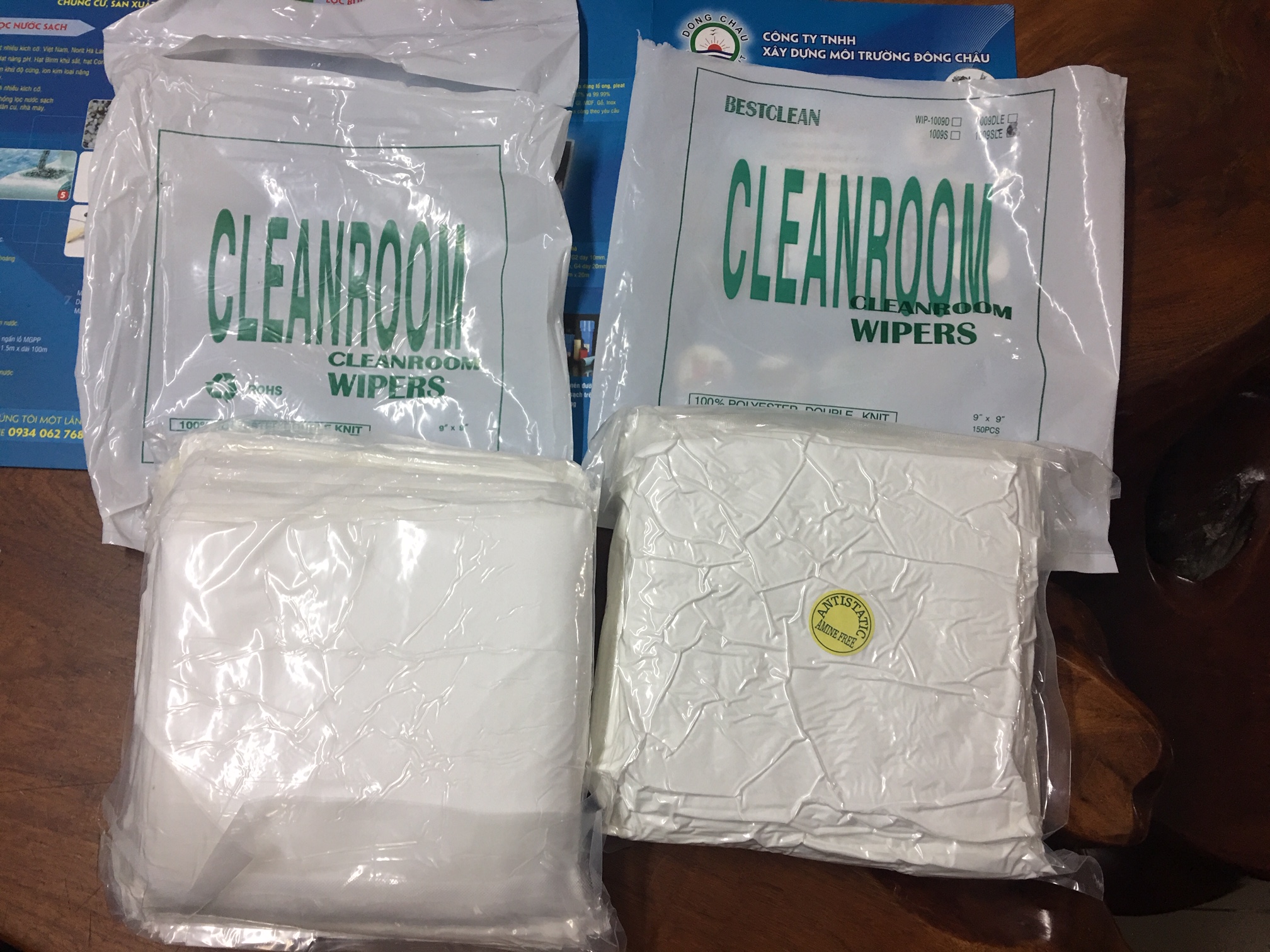 So sánh khăn lau phòng sạch CleanRoom chất lượng và thông thường