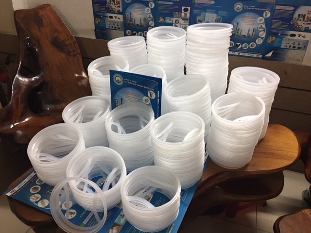 Vòng nhựa để ép nhiệt may túi lọc cặn chất lỏng