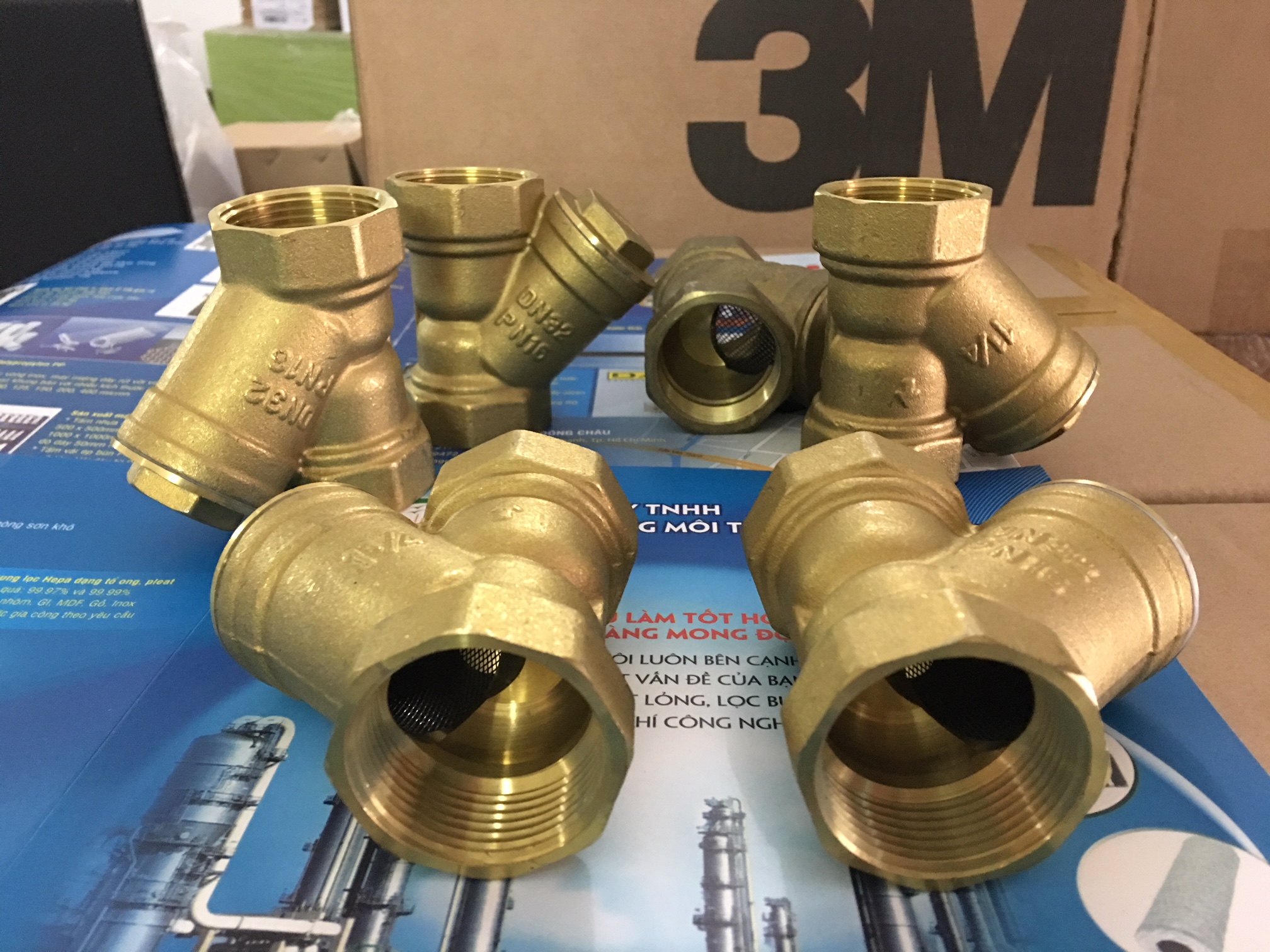 phân phối Y lọc đồng 2 đầu ren DN25