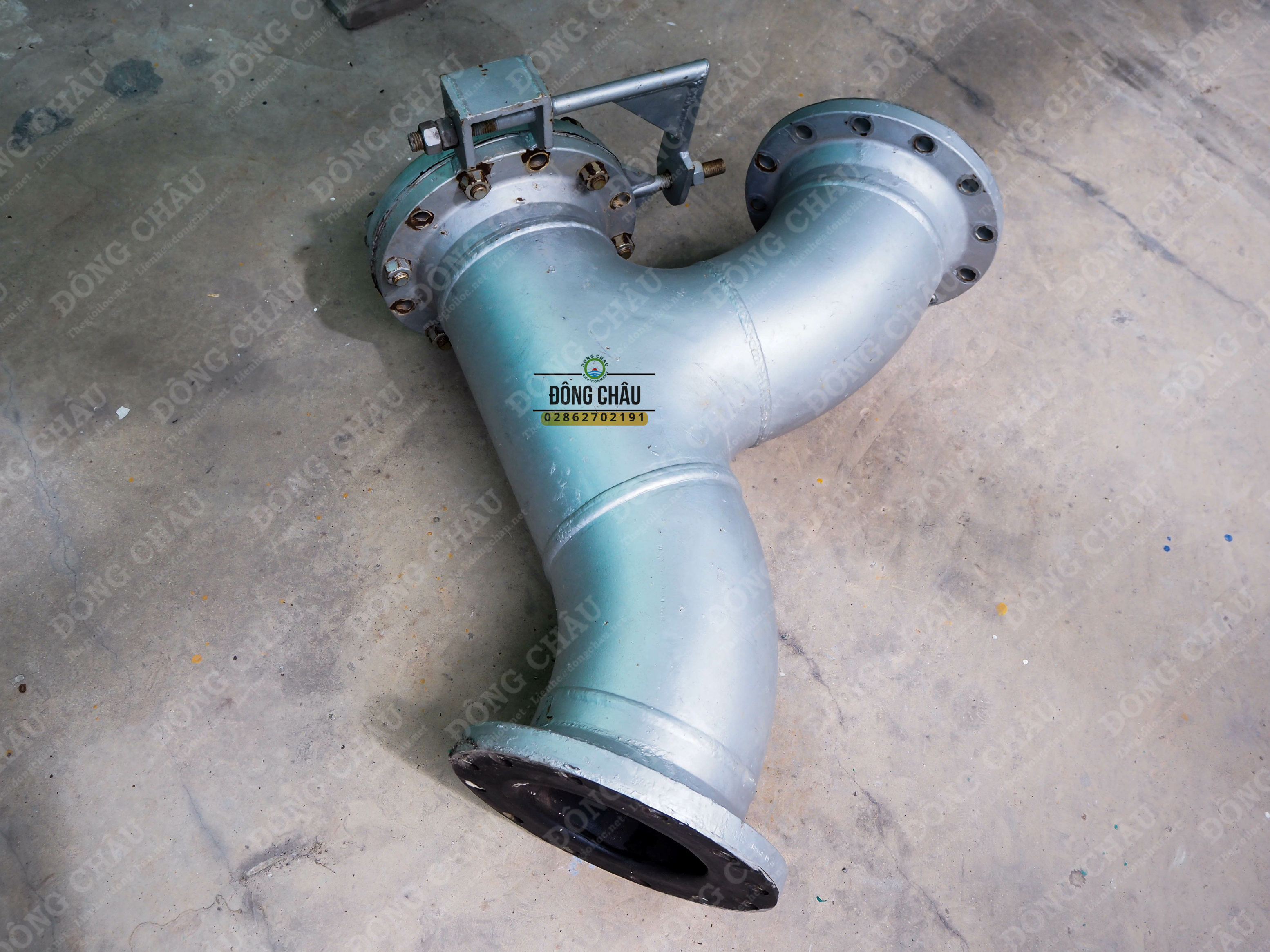 Y lọc inox có mặt bích thực tế trong nhà máy điện