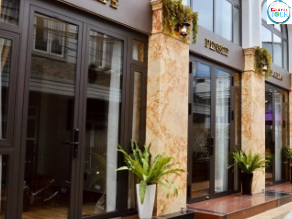 La Fleur Premium Central Apartment