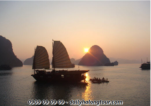 Tour du lịch Hạ Long – Tuần Châu – Yên Tử (2 ngày - 1 đêm) Tour du lịch Hạ Long – Tuần Châu – Yên Tử (2 ngày - 1 đêm)