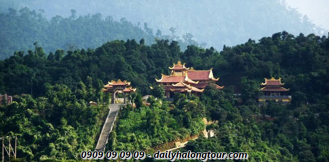 Yên Tử cõi thần tiên giữa đời thực Yên Tử cõi thần tiên giữa đời thực