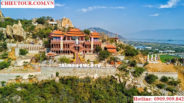 tour-teambuilding-3n3d-ninh-chu-vinh-hy