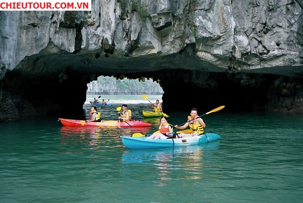 Hình ảnh Hang Sáng, Hang Tối tại Vịnh Lan Hạ