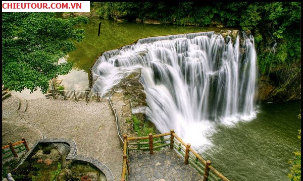 thac-nuoc-thap-phan-dai-loan