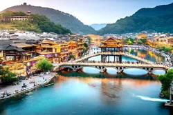 Tour Trung Quốc 5N4Đ Trương Gia Giới - Phượng Hoàng Cổ Trấn