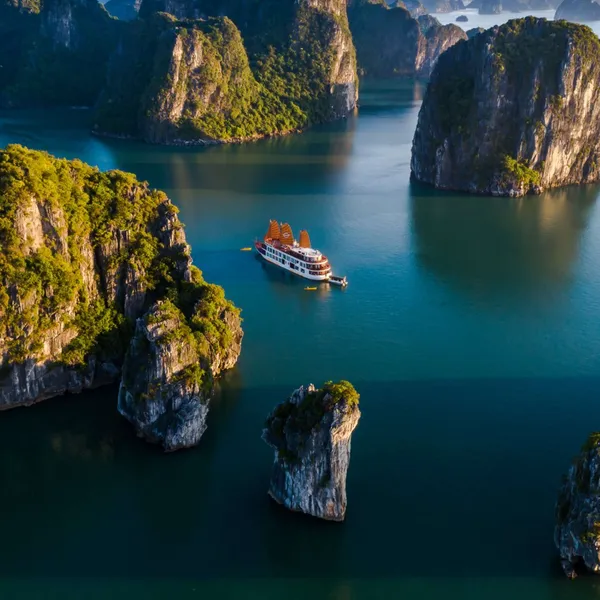 TOUR HCM - HÀ NỘI - SAPA - NINH BÌNH - HẠ LONG 5N4Đ