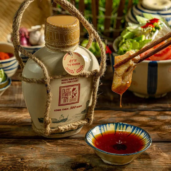 Nước Mắm Tĩn Nhãn Xưa 41 Độ Đạm 500ml