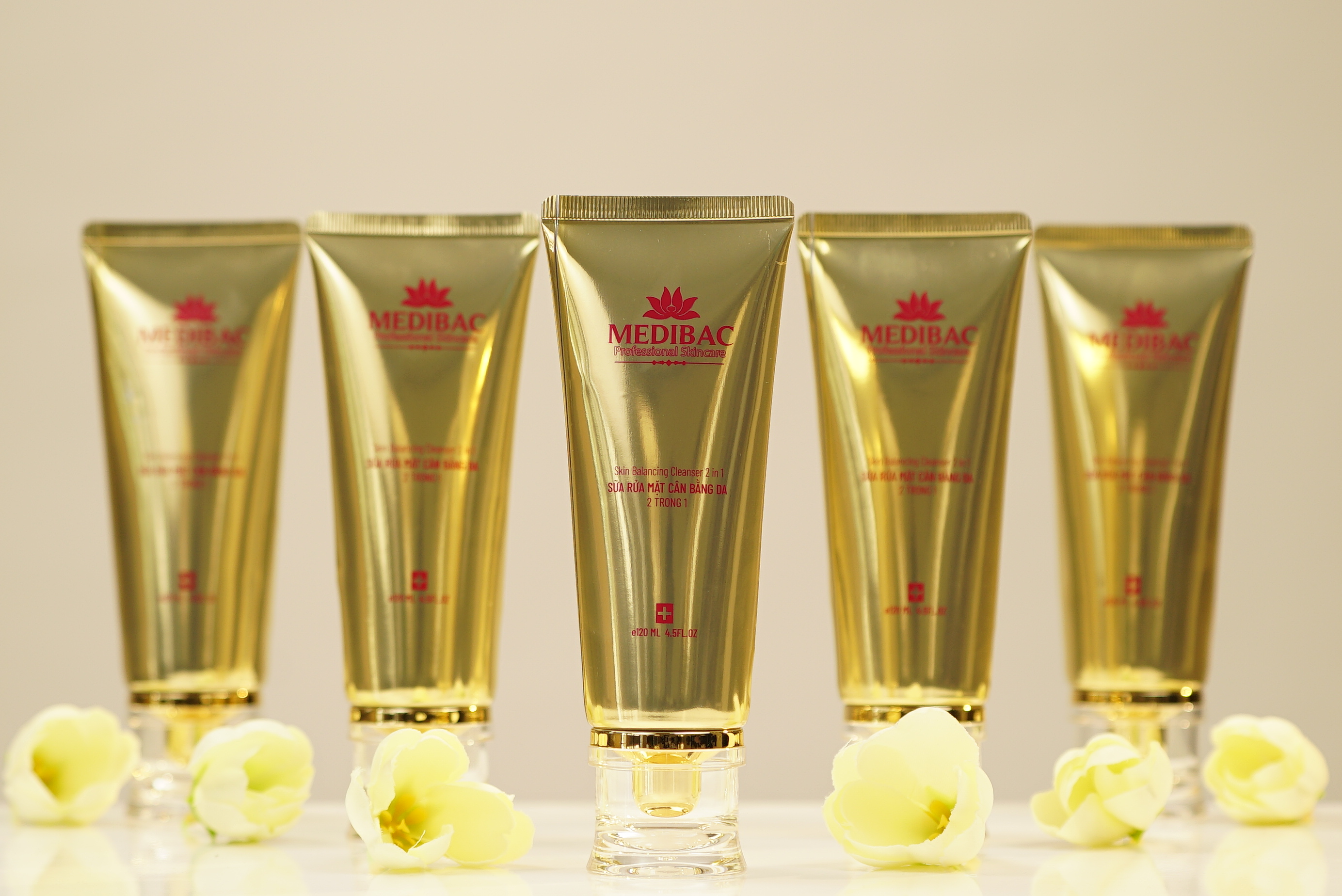 Sữa Rửa Mặt 2 Trong 1 MediBac Sữa Rửa Mặt 2 Trong 1 MediBac