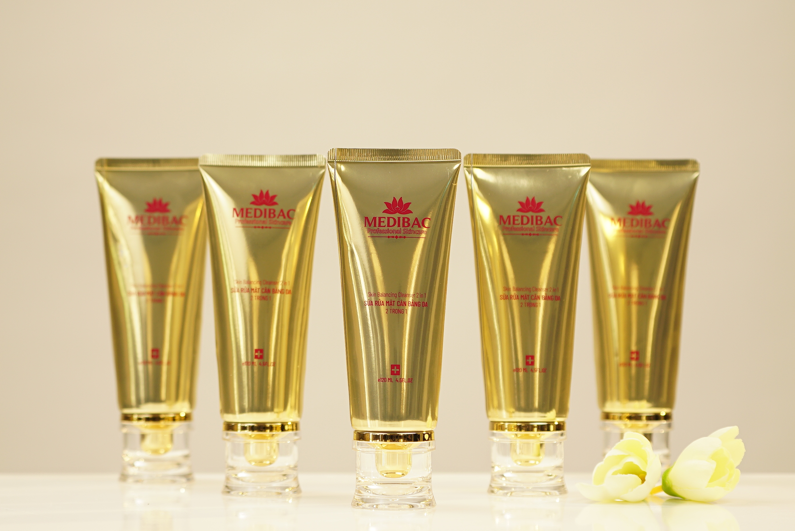 Sữa Rửa Mặt 2 Trong 1 MediBac Sữa Rửa Mặt 2 Trong 1 MediBac