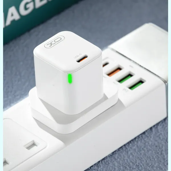 Đầu Sạc Điện Thoại XO CE06 30W Giải Pháp Sạc Nhanh Và An Toàn