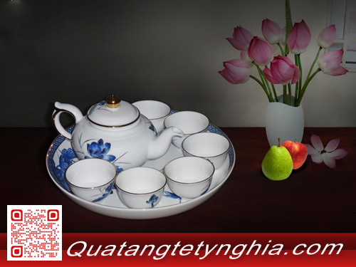 Bộ ấm trà sen vàng Bộ ấm trà sen vàng