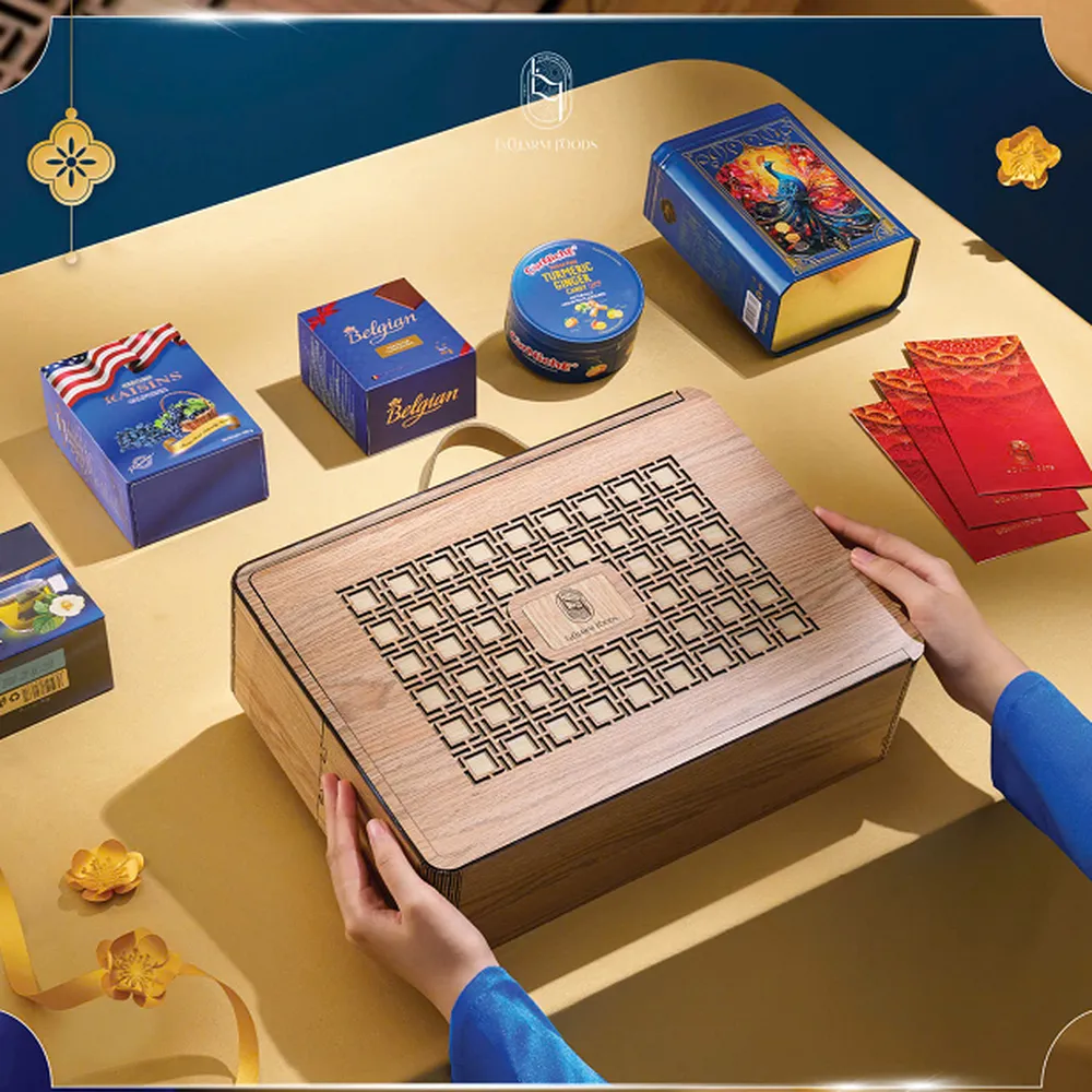 Hộp quà tết lacharm foods 12