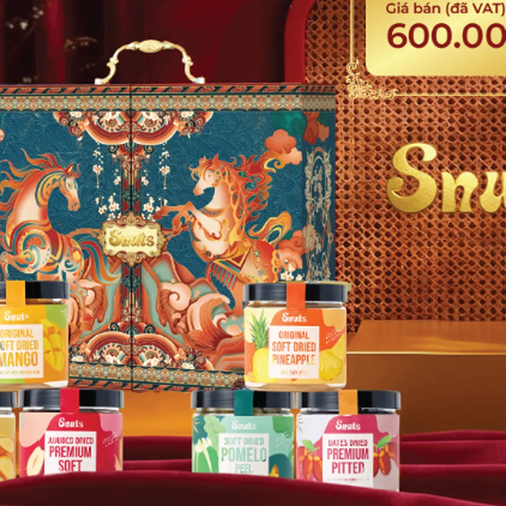 Hộp quà tết Snuts 28