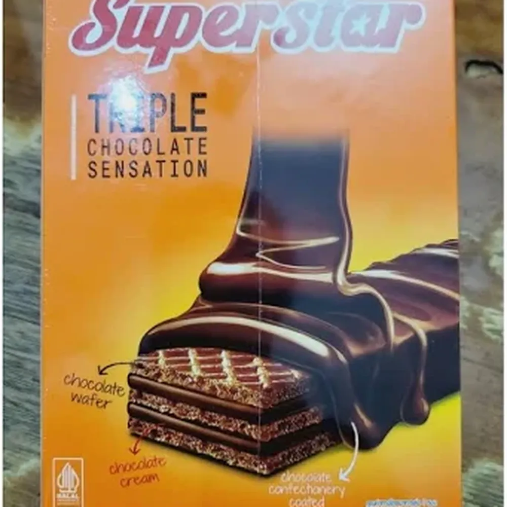 Bánh xốp phủ socola Superstar 250g