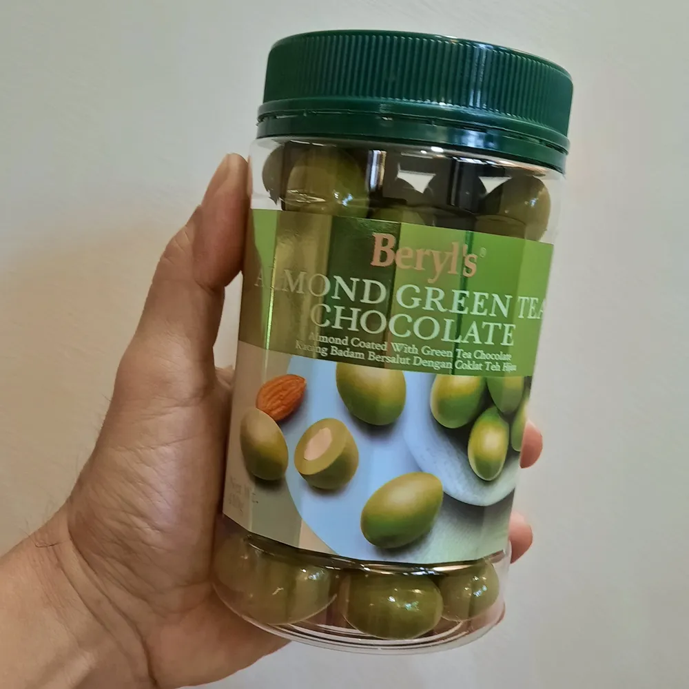 Choco Beryl's Almond Coated With Green Tea Chocolate 410g