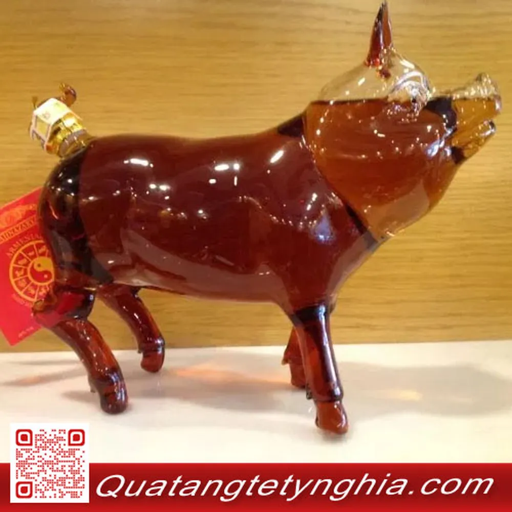 Quà tết rượu - Rượu hình con heo