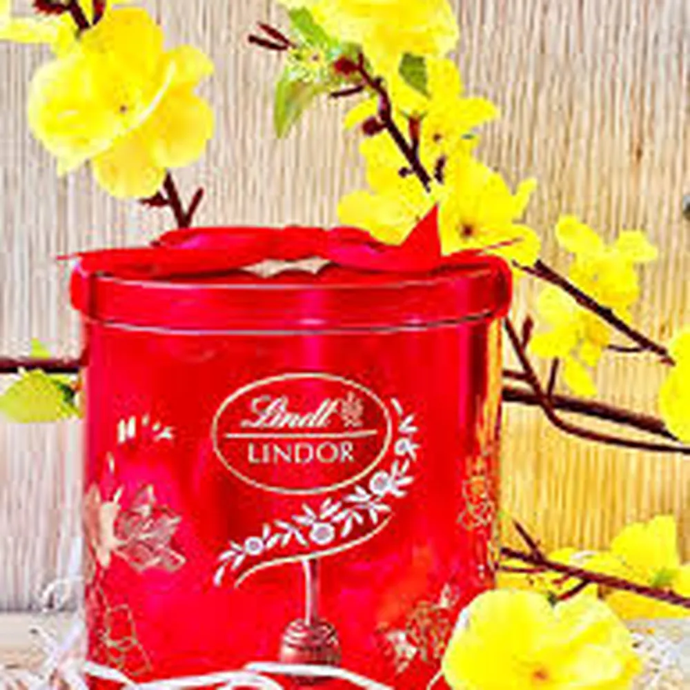 Socola Lindt Lindor Milk Oval Tin 144g