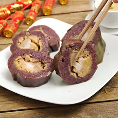 Bánh Tét Lá Cẩm Nhà Họ Huỳnh