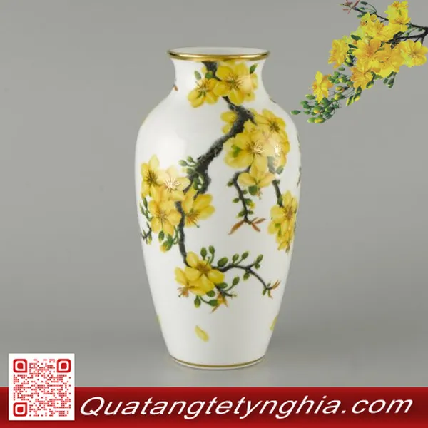 Quà tết sếp nam - Bình hoa mai