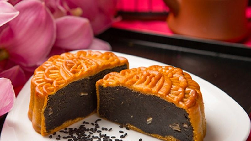 Bánh Trung thu nhân mè đen