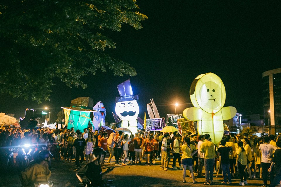 Người dân có xu hướng tiêu dùng "mạnh hơn" vào mùa lễ Đoàn viên