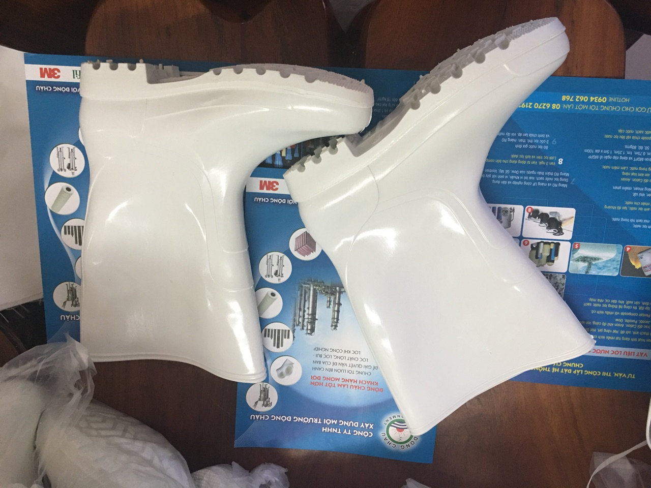 Ủng cao su trắng cao cấp