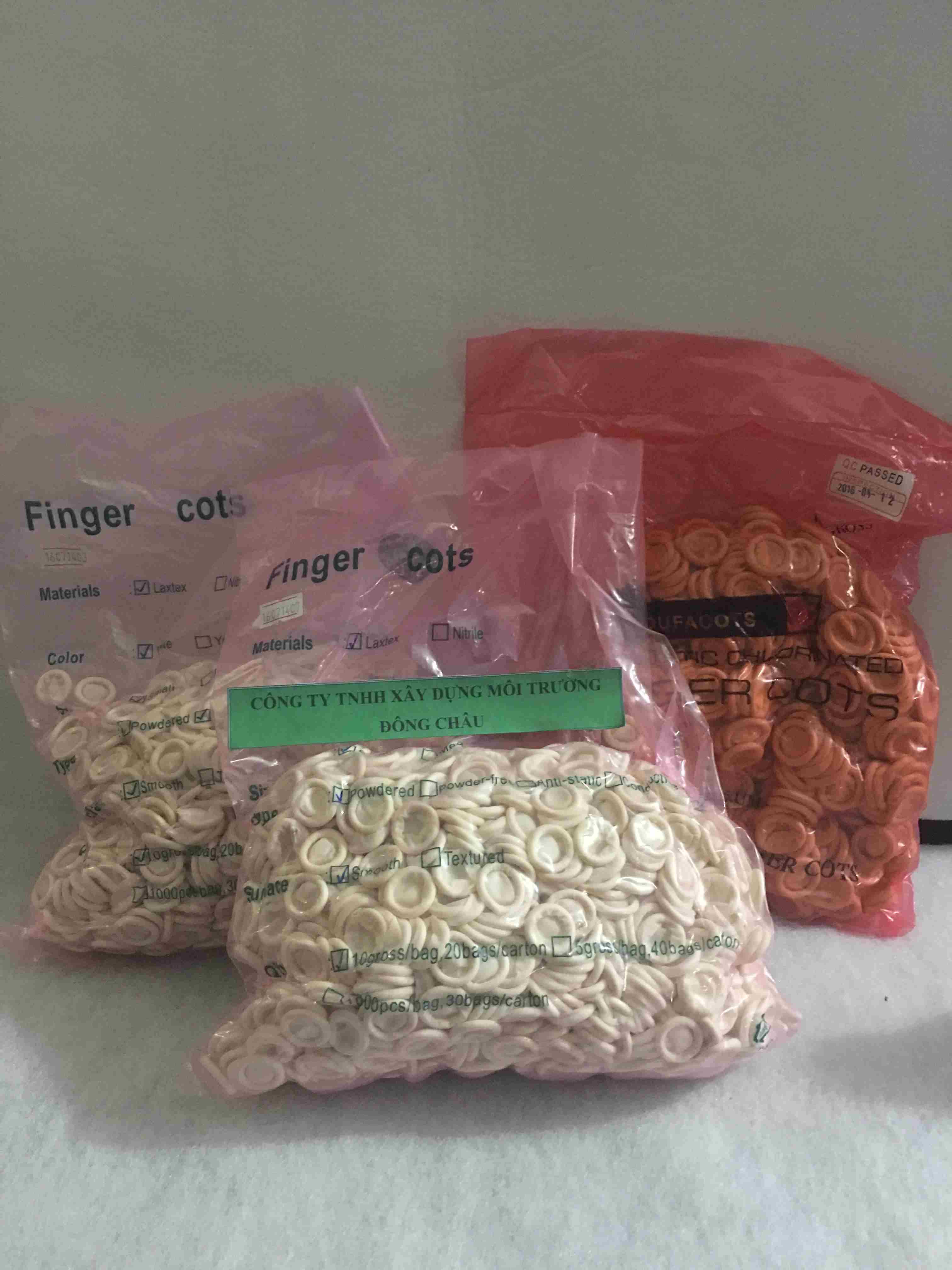 Bao phủ đầu ngón tay phòng sạch