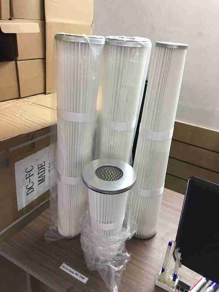 Lõi lọc bụi khí giấy nhựa Polyester hỗ trợ mạng lưới mạ kẽm bên trong và bên ngoài; Kim loại chống ăn mòn.