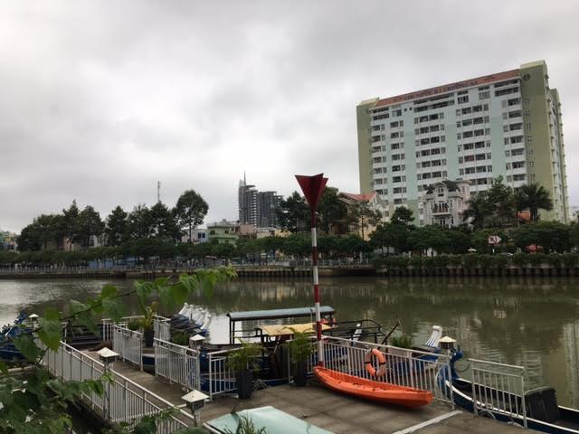 Buổi sáng nhìn từ Bến Thuyền Sài Gòn