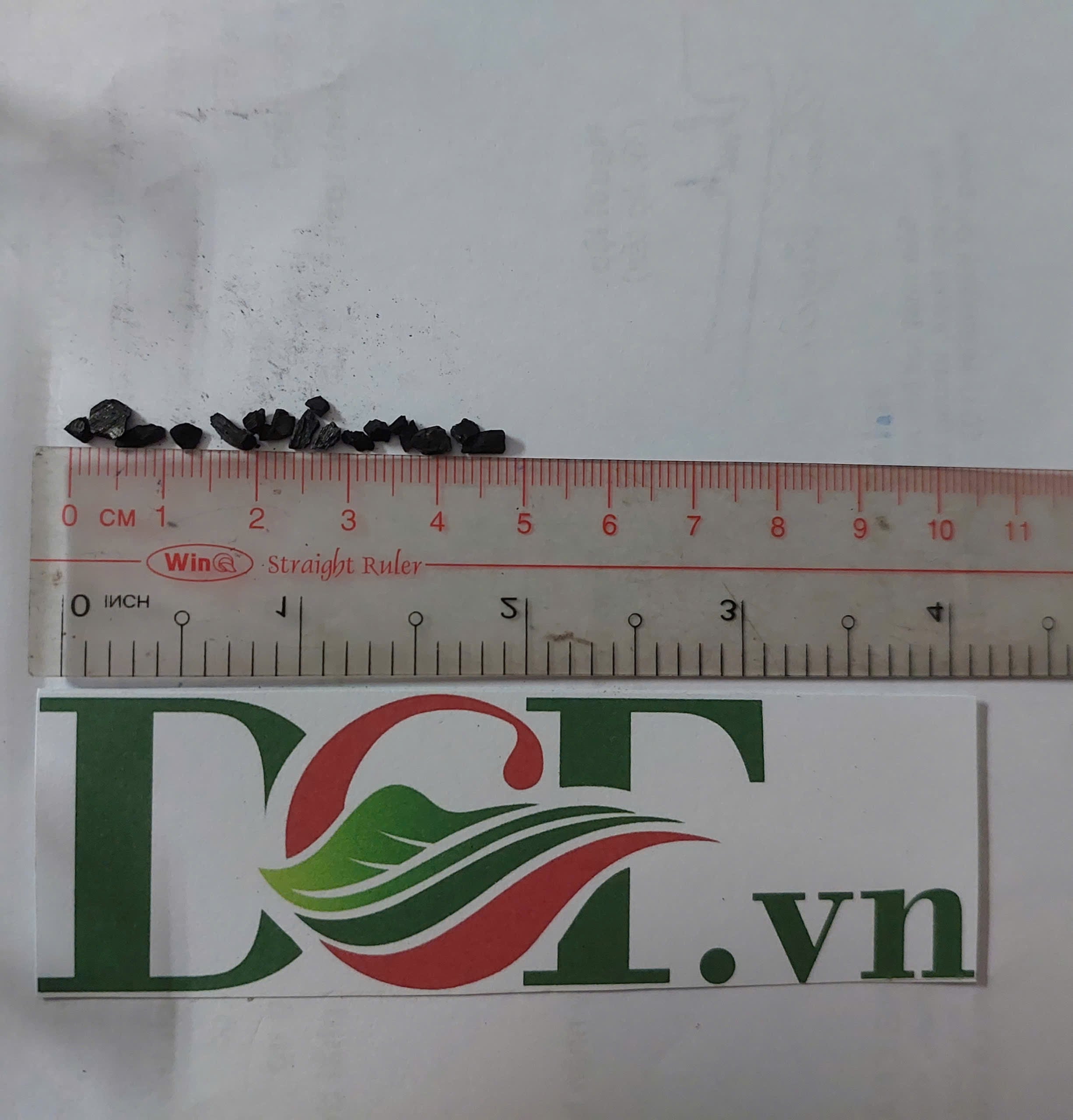 1. Than hoạt tính dạng hạt vảy (GAC) DCF.vn